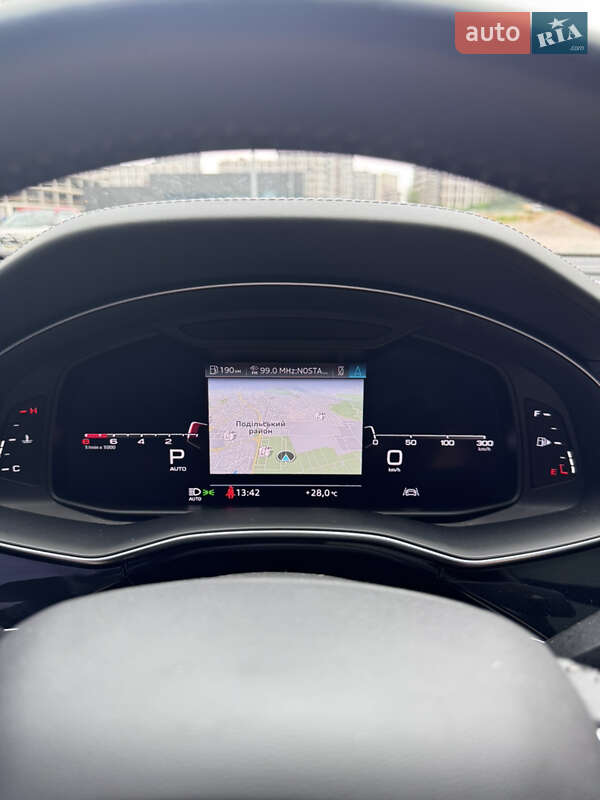 Внедорожник / Кроссовер Audi Q8 2018 в Киеве