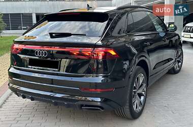 Внедорожник / Кроссовер Audi Q8 2024 в 