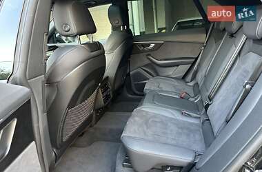 Внедорожник / Кроссовер Audi Q8 2024 в 