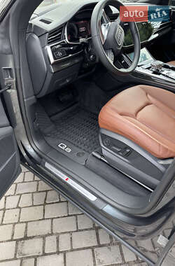 Позашляховик / Кросовер Audi Q8 2023 в 