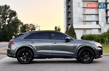 Позашляховик / Кросовер Audi Q8 2025 в 