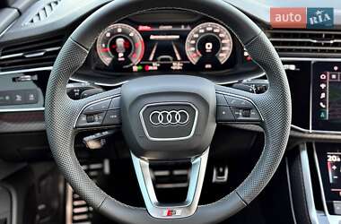 Позашляховик / Кросовер Audi Q8 2025 в 