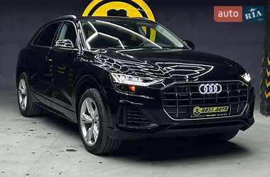 Позашляховик / Кросовер Audi Q8 2023 в Чернівцях