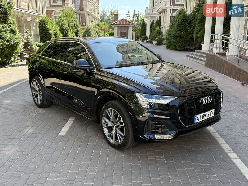 Позашляховик / Кросовер Audi Q8 2018 в Києві