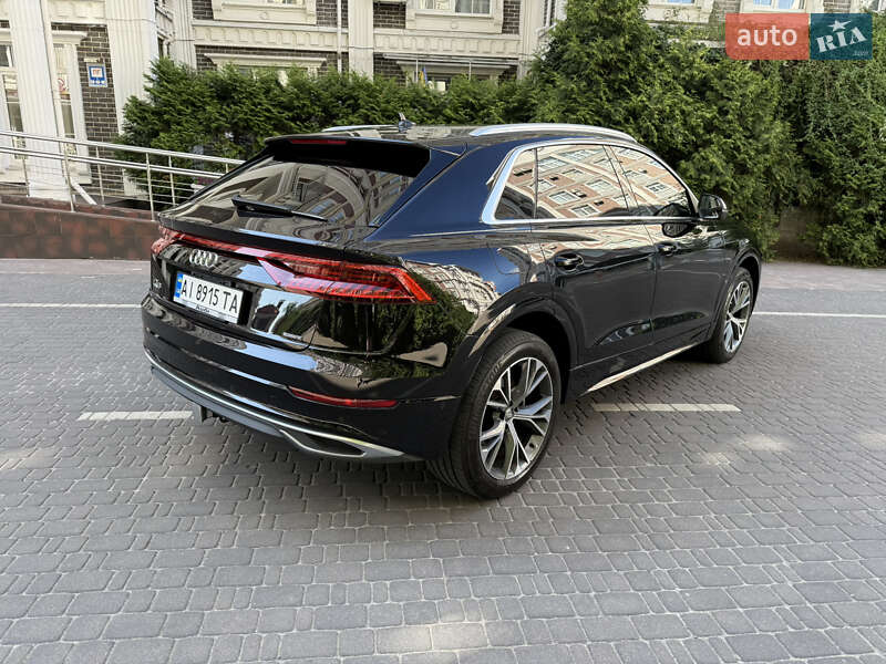 Позашляховик / Кросовер Audi Q8 2018 в Києві