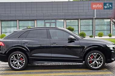 Внедорожник / Кроссовер Audi Q8 2019 в 