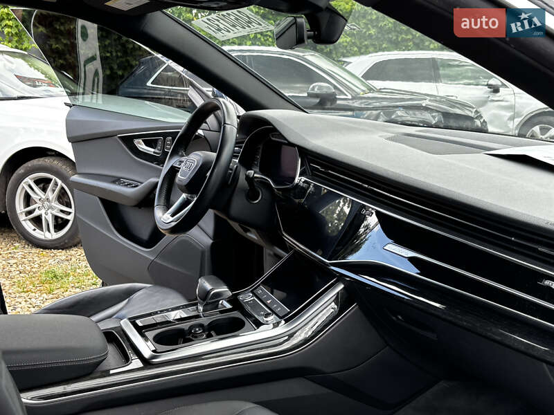 Позашляховик / Кросовер Audi Q8 2019 в Стрию