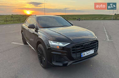 Позашляховик / Кросовер Audi Q8 2018 в Рівному