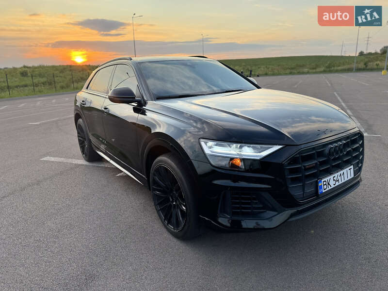 Позашляховик / Кросовер Audi Q8 2018 в Рівному