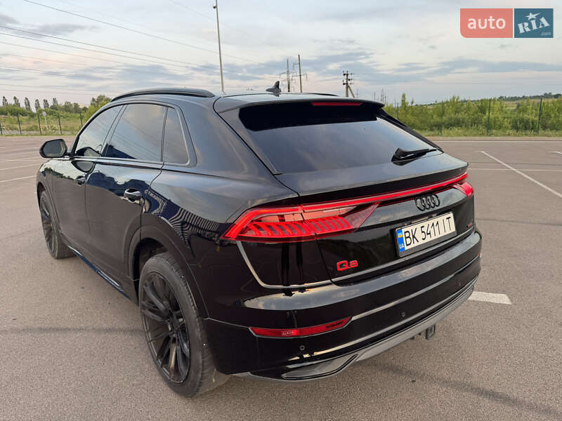 Позашляховик / Кросовер Audi Q8 2018 в Рівному