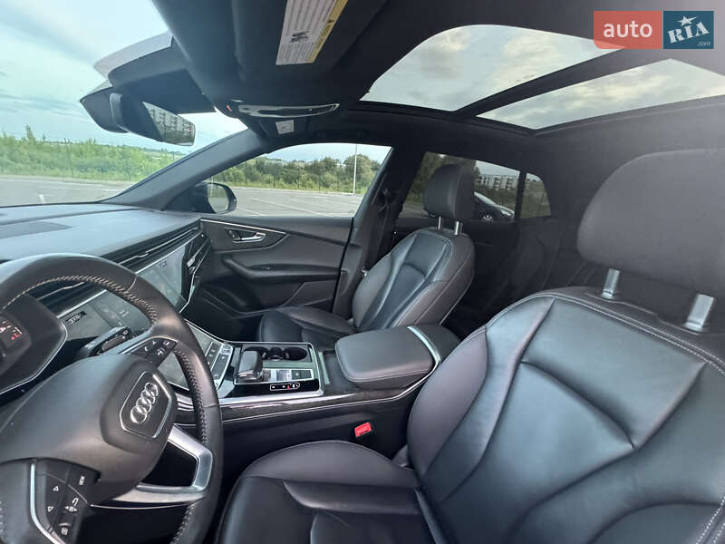Позашляховик / Кросовер Audi Q8 2018 в Рівному