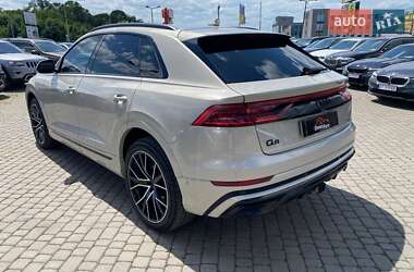 Внедорожник / Кроссовер Audi Q8 2021 в 