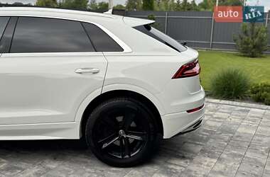 Позашляховик / Кросовер Audi Q8 2018 в Луцьку