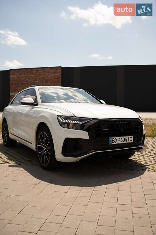 Внедорожник / Кроссовер Audi Q8 2021 в Хмельницком