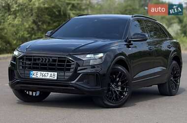 Внедорожник / Кроссовер Audi Q8 2018 в 