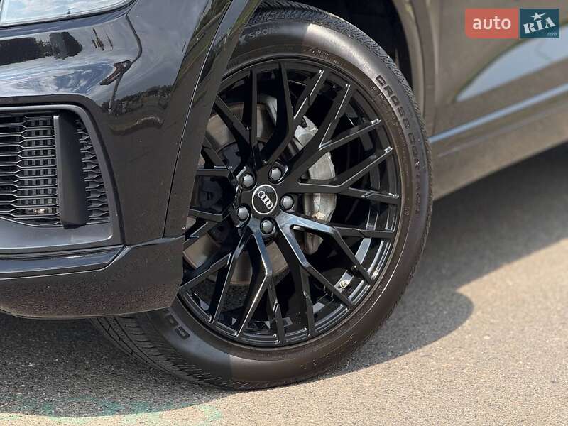 Внедорожник / Кроссовер Audi Q8 2018 в Кривом Роге