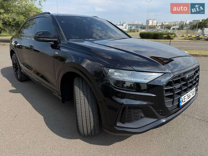 Внедорожник / Кроссовер Audi Q8 2018 в Кривом Роге