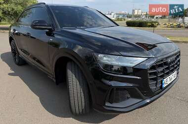 Внедорожник / Кроссовер Audi Q8 2018 в 