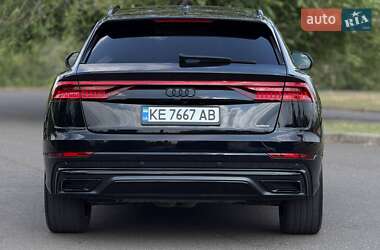 Внедорожник / Кроссовер Audi Q8 2018 в 