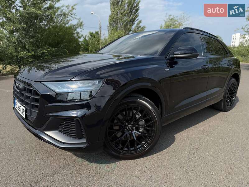 Внедорожник / Кроссовер Audi Q8 2018 в Кривом Роге
