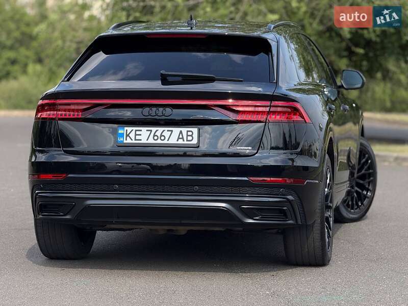 Внедорожник / Кроссовер Audi Q8 2018 в Кривом Роге