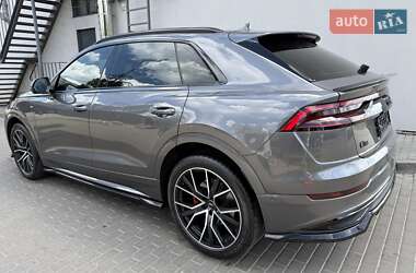 Внедорожник / Кроссовер Audi Q8 2020 в 
