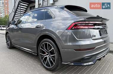 Внедорожник / Кроссовер Audi Q8 2020 в 