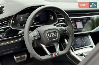 Внедорожник / Кроссовер Audi Q8 2024 в 