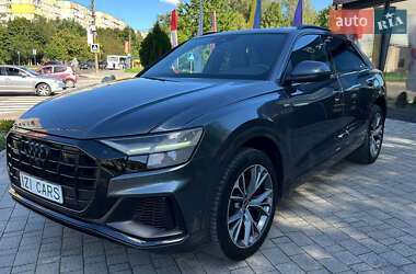 Внедорожник / Кроссовер Audi Q8 2018 в 