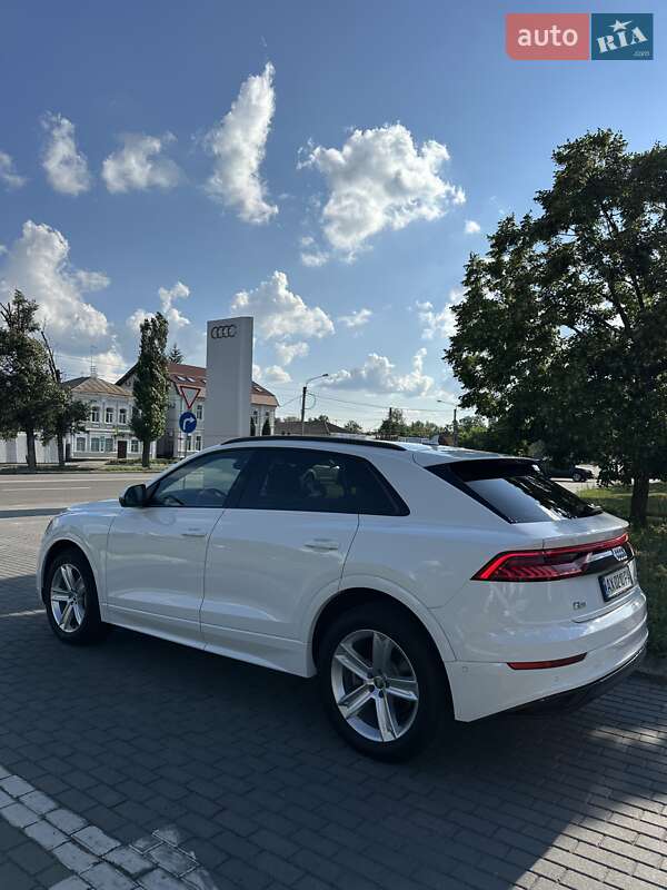 Позашляховик / Кросовер Audi Q8 2019 в Києві