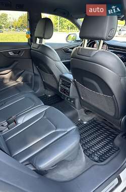 Внедорожник / Кроссовер Audi Q8 2019 в 