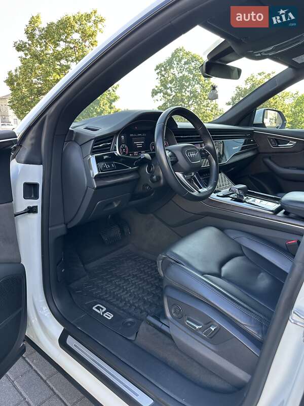 Позашляховик / Кросовер Audi Q8 2019 в Києві