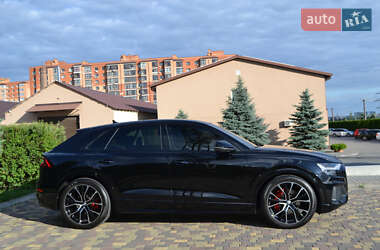 Внедорожник / Кроссовер Audi Q8 2019 в 