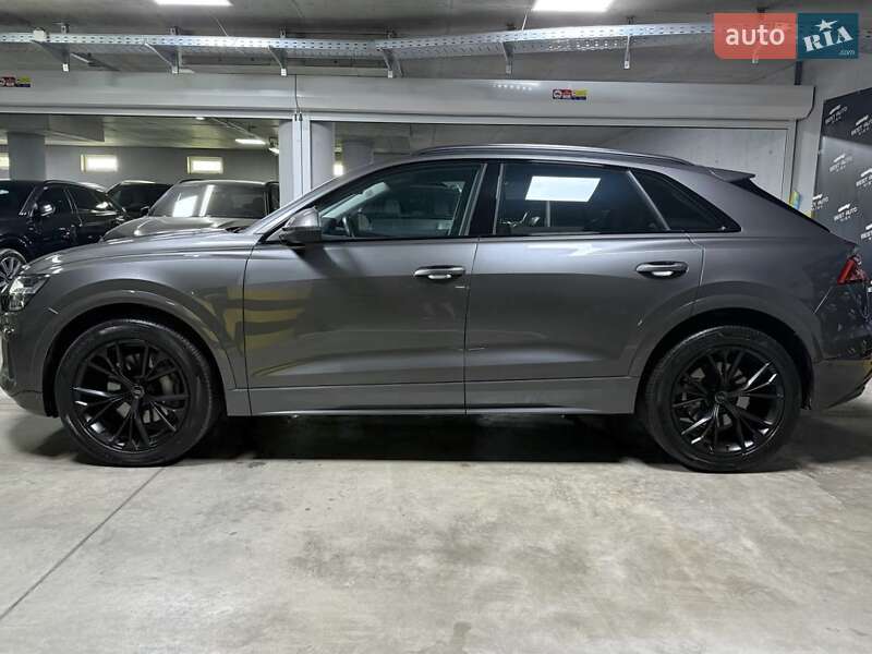 Позашляховик / Кросовер Audi Q8 2019 в Києві