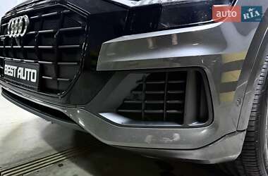 Внедорожник / Кроссовер Audi Q8 2019 в 