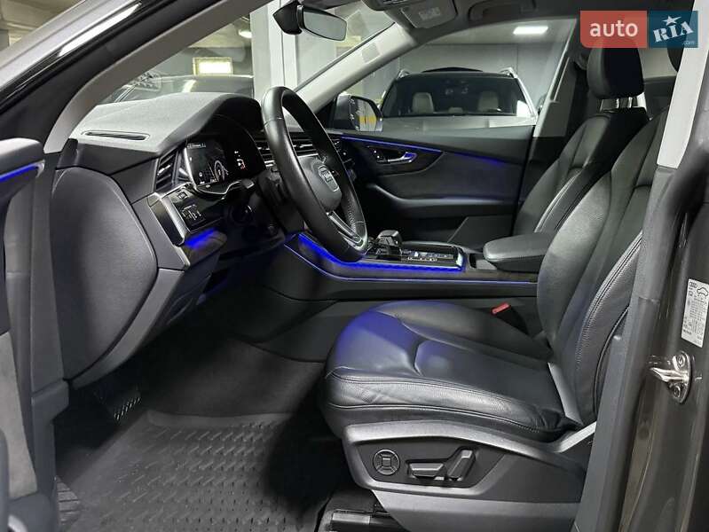 Позашляховик / Кросовер Audi Q8 2019 в Києві