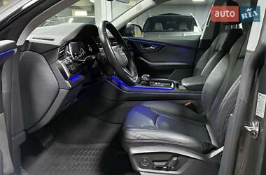 Внедорожник / Кроссовер Audi Q8 2019 в 