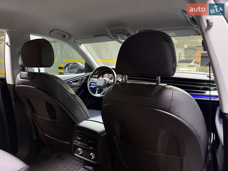 Позашляховик / Кросовер Audi Q8 2019 в Києві