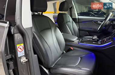Внедорожник / Кроссовер Audi Q8 2019 в 