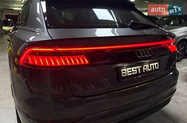 Внедорожник / Кроссовер Audi Q8 2019 в 