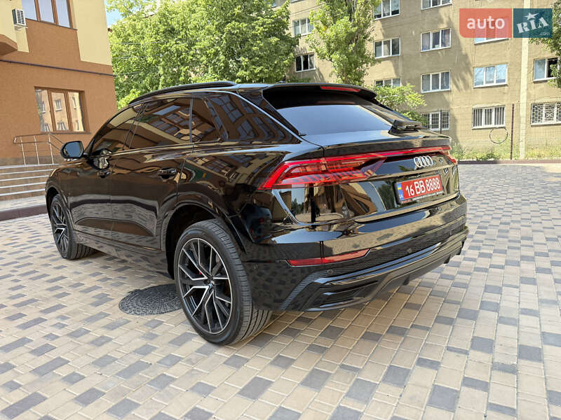 Внедорожник / Кроссовер Audi Q8 2019 в Измаиле