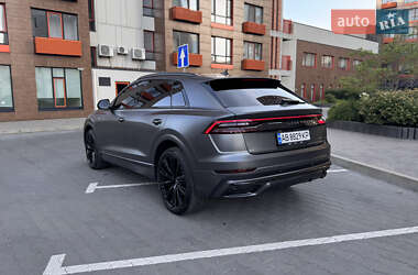 Внедорожник / Кроссовер Audi Q8 2022 в 