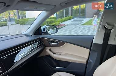 Внедорожник / Кроссовер Audi Q8 2019 в Ужгороде