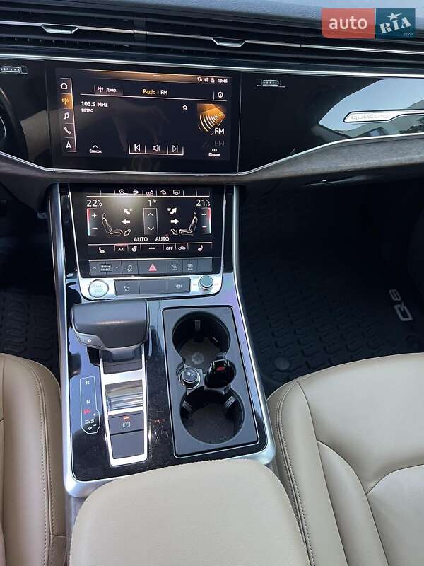 Внедорожник / Кроссовер Audi Q8 2019 в Ужгороде