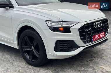 Внедорожник / Кроссовер Audi Q8 2018 в 