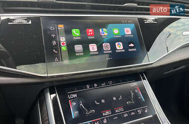 Позашляховик / Кросовер Audi Q8 2020 в 