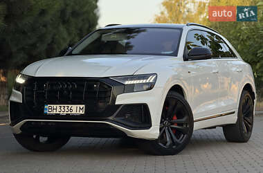 Внедорожник / Кроссовер Audi Q8 2018 в 