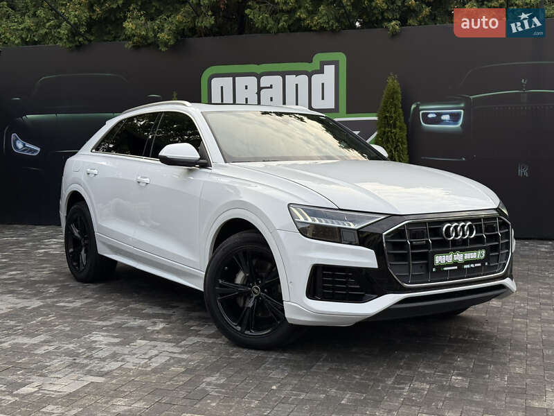 Внедорожник / Кроссовер Audi Q8 2023 в Киеве