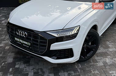 Внедорожник / Кроссовер Audi Q8 2023 в 