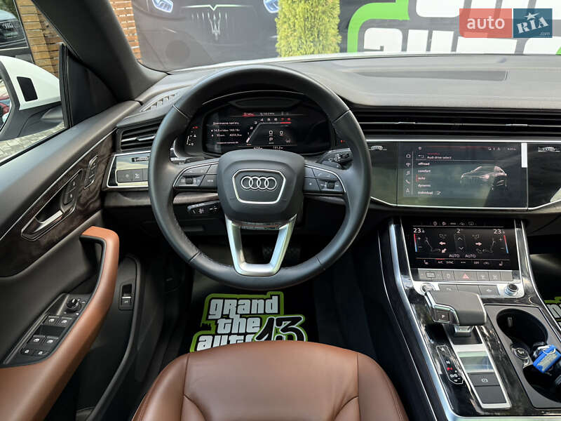 Внедорожник / Кроссовер Audi Q8 2023 в Киеве